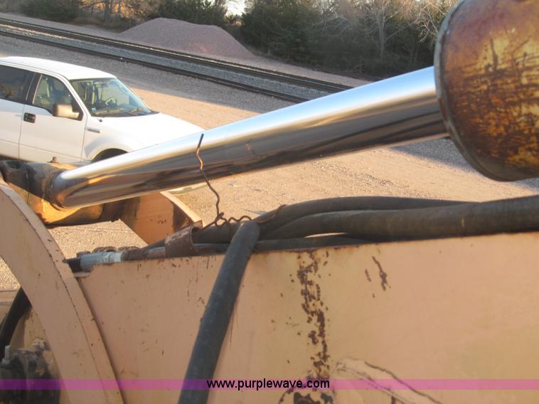 image for item F7197 Case 1085B Cruz Air wheel excavator