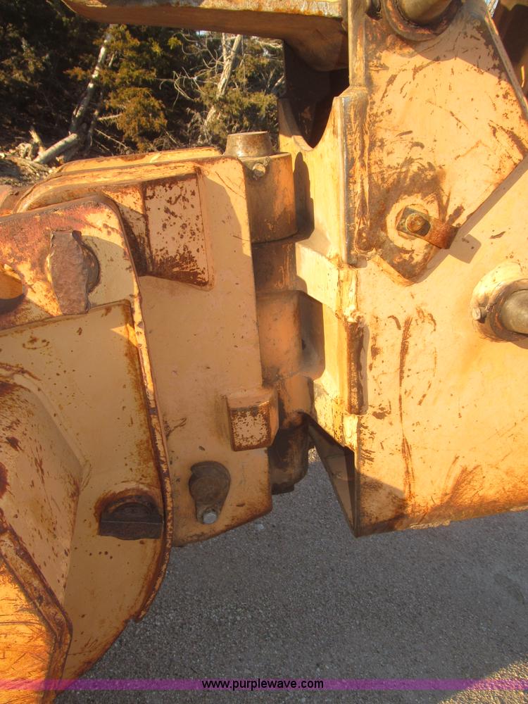 image for item F7197 Case 1085B Cruz Air wheel excavator
