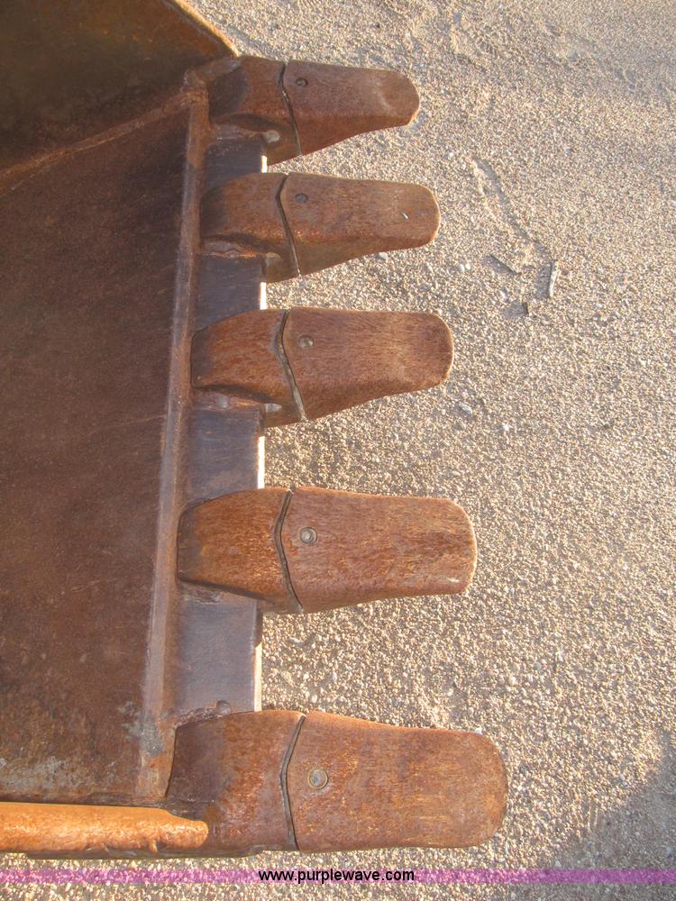 image for item F7197 Case 1085B Cruz Air wheel excavator