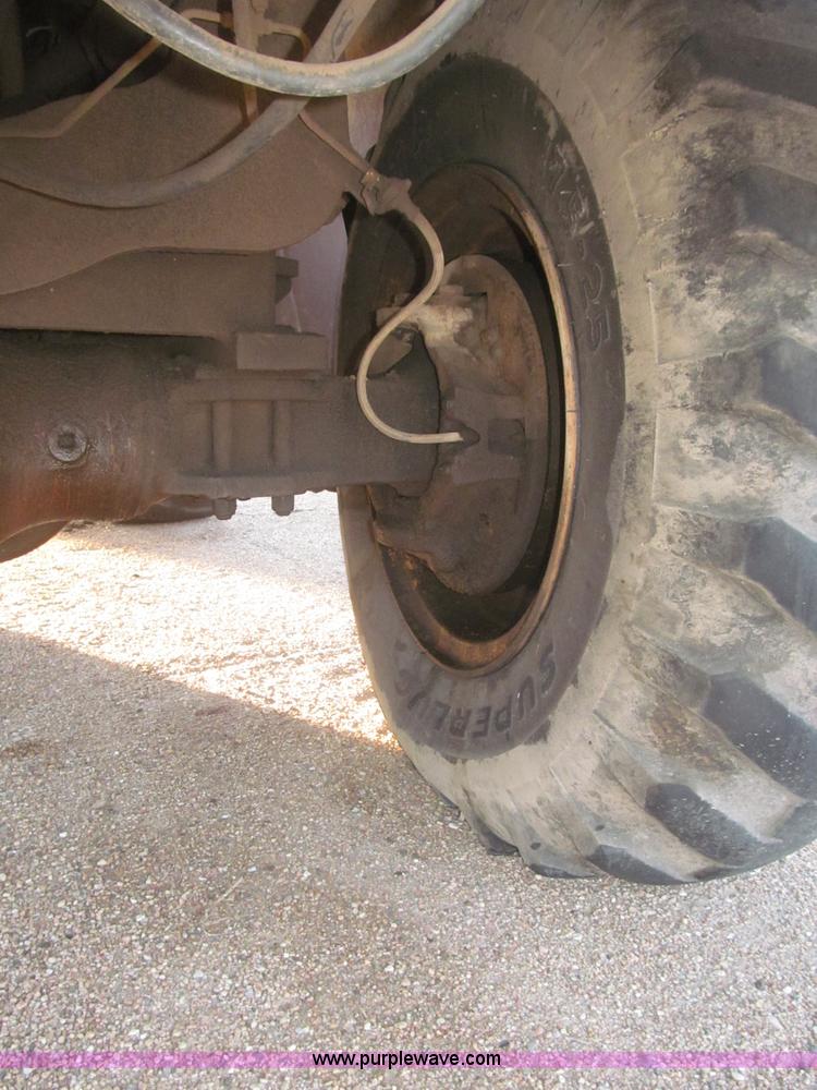 image for item F7197 Case 1085B Cruz Air wheel excavator