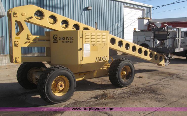 image for item F7198 1993 Grove AMZ-66 rough terrain boom lift