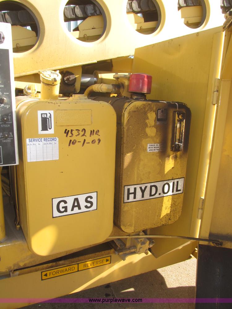 image for item F7198 1993 Grove AMZ-66 rough terrain boom lift