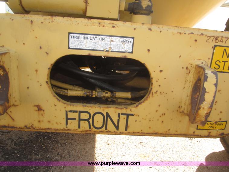 image for item F7198 1993 Grove AMZ-66 rough terrain boom lift