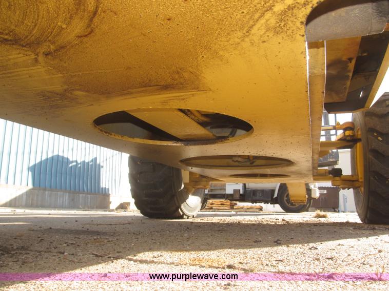 image for item F7198 1993 Grove AMZ-66 rough terrain boom lift