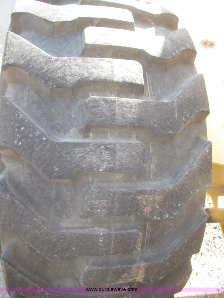 image for item F7198 1993 Grove AMZ-66 rough terrain boom lift