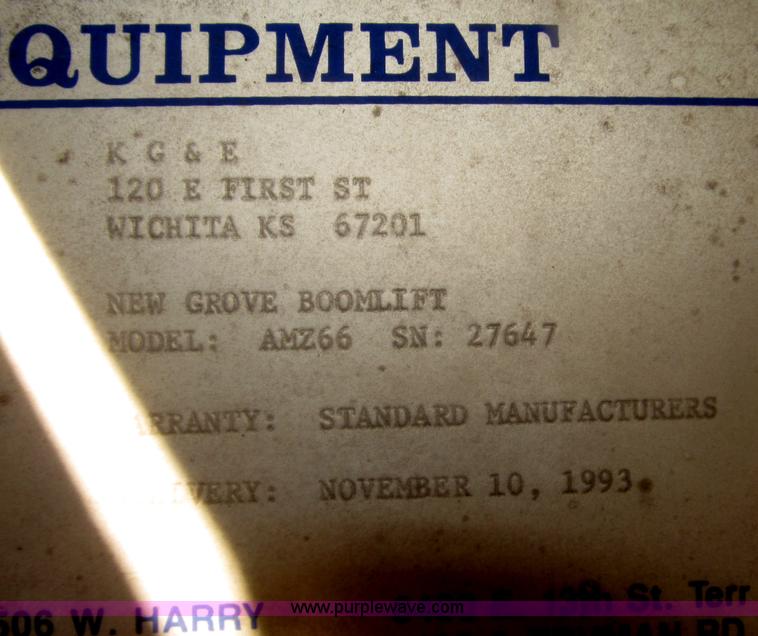 image for item F7198 1993 Grove AMZ-66 rough terrain boom lift