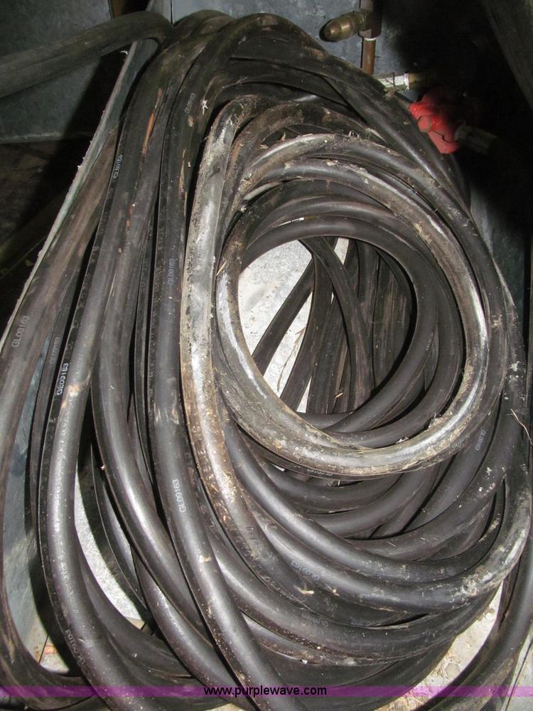 image for item F7199 1972 towable 500 gallon propane tank