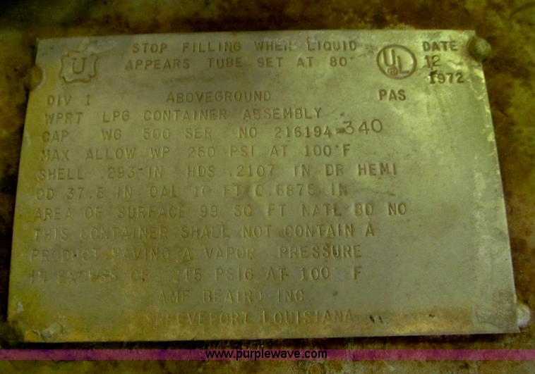 image for item F7199 1972 towable 500 gallon propane tank