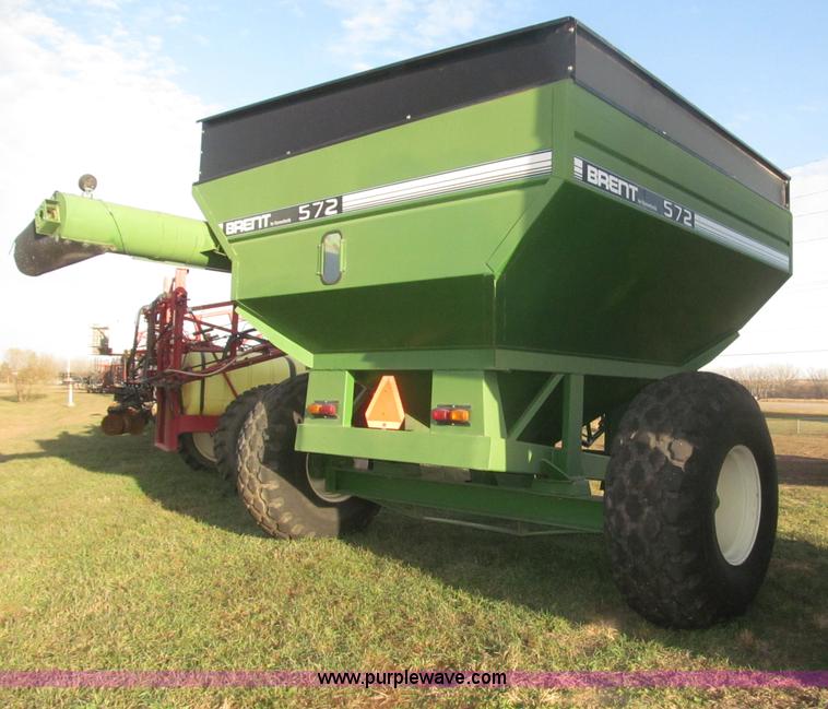 image for item F7201 2004 Brent GC572 grain cart