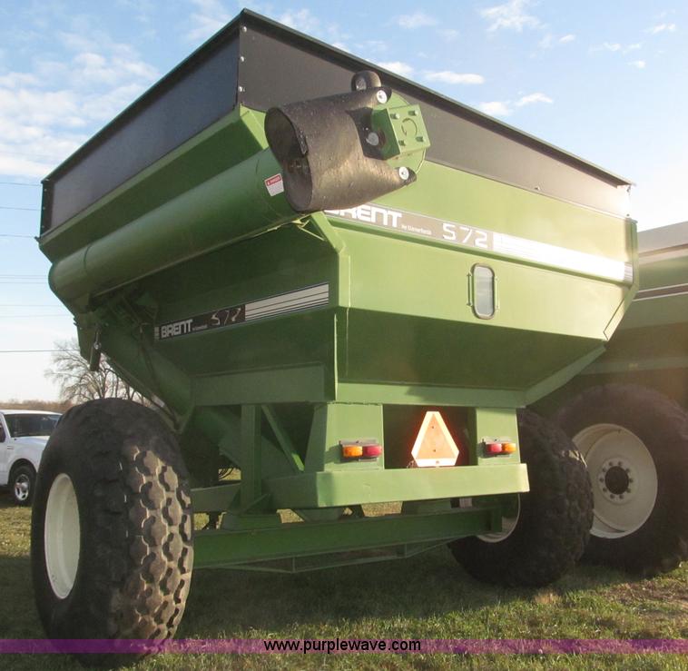 image for item F7201 2004 Brent GC572 grain cart
