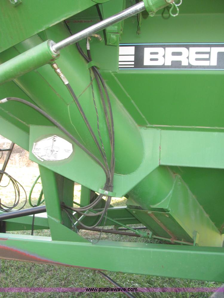 image for item F7201 2004 Brent GC572 grain cart