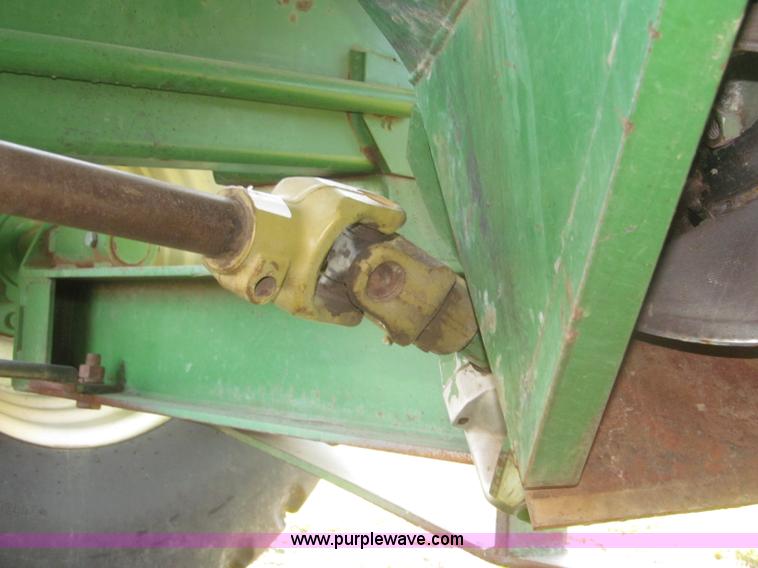 image for item F7201 2004 Brent GC572 grain cart