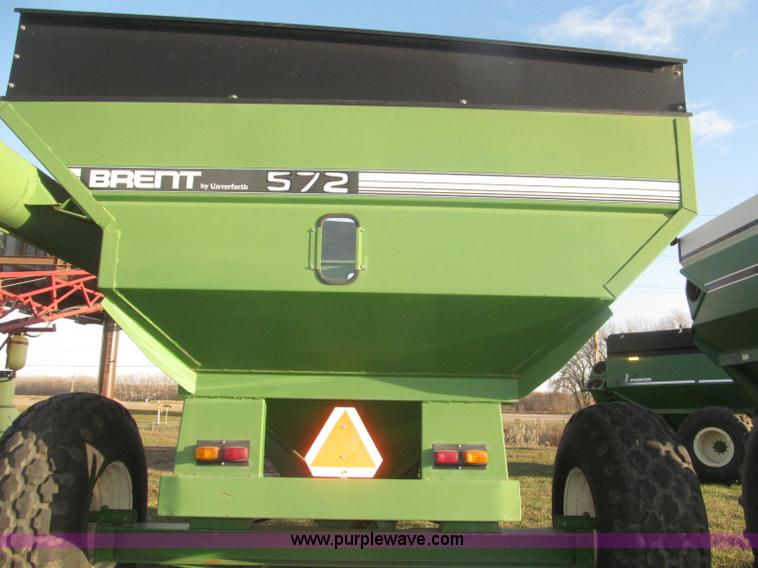 image for item F7201 2004 Brent GC572 grain cart