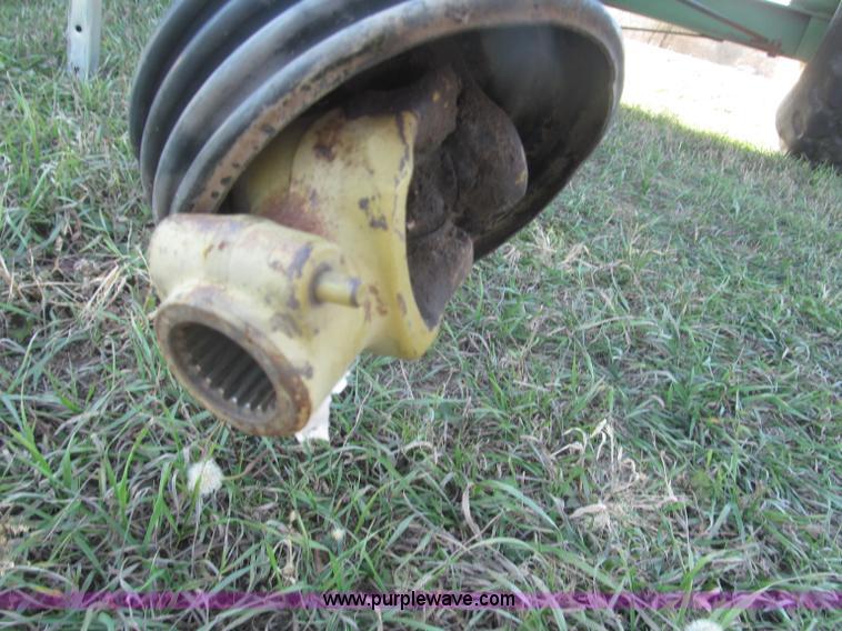 image for item F7201 2004 Brent GC572 grain cart