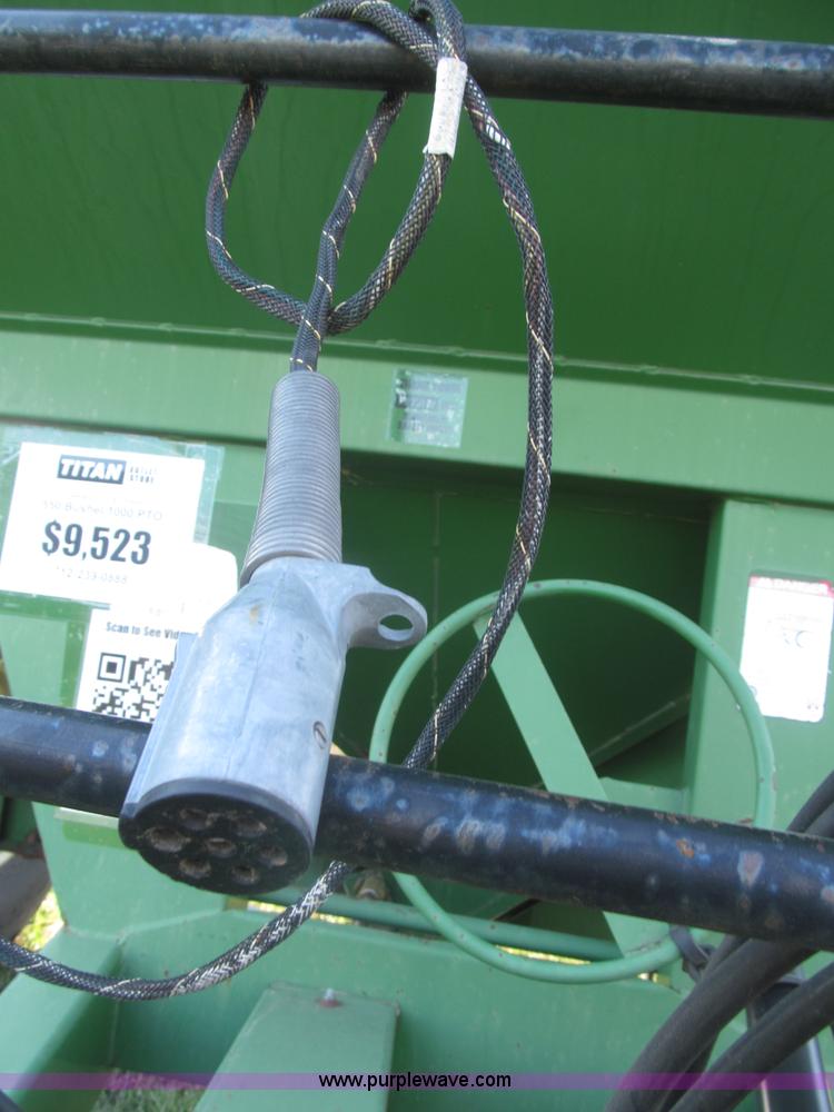 image for item F7201 2004 Brent GC572 grain cart