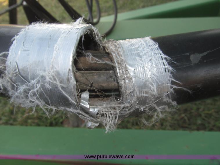 image for item F7201 2004 Brent GC572 grain cart