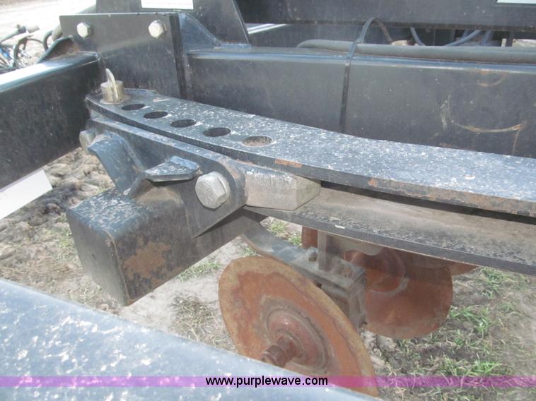 image for item F7202 2007 M&W Earthmaster 22' disk ripper