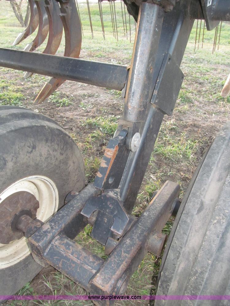 image for item F7202 2007 M&W Earthmaster 22' disk ripper