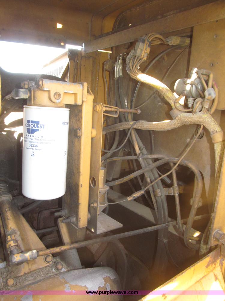 image for item F7203 1983 International Dresser TD20E dozer