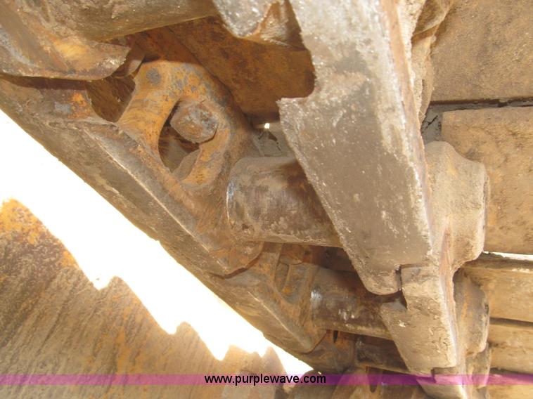 image for item F7203 1983 International Dresser TD20E dozer