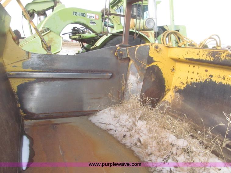 image for item F7204 2003 Noble 417 forced ejection scraper