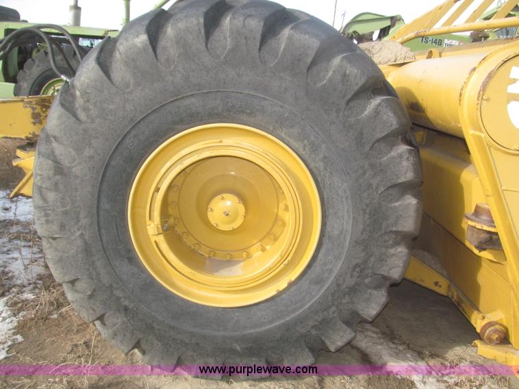 image for item F7204 2003 Noble 417 forced ejection scraper