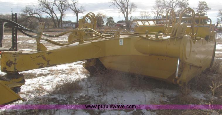 image for item F7205 2003 Noble 417 forced ejection scraper