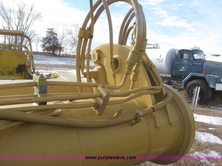 image for item F7205 2003 Noble 417 forced ejection scraper