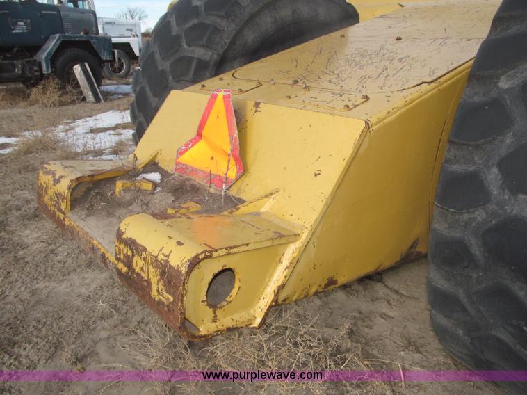 image for item F7205 2003 Noble 417 forced ejection scraper