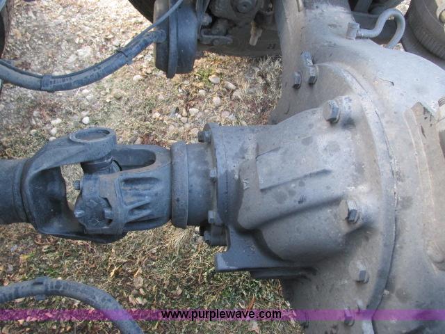 image for item G8917 2007 Volvo VNL 10th Anniversary Series 630 semi truck