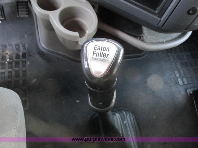 image for item G8917 2007 Volvo VNL 10th Anniversary Series 630 semi truck