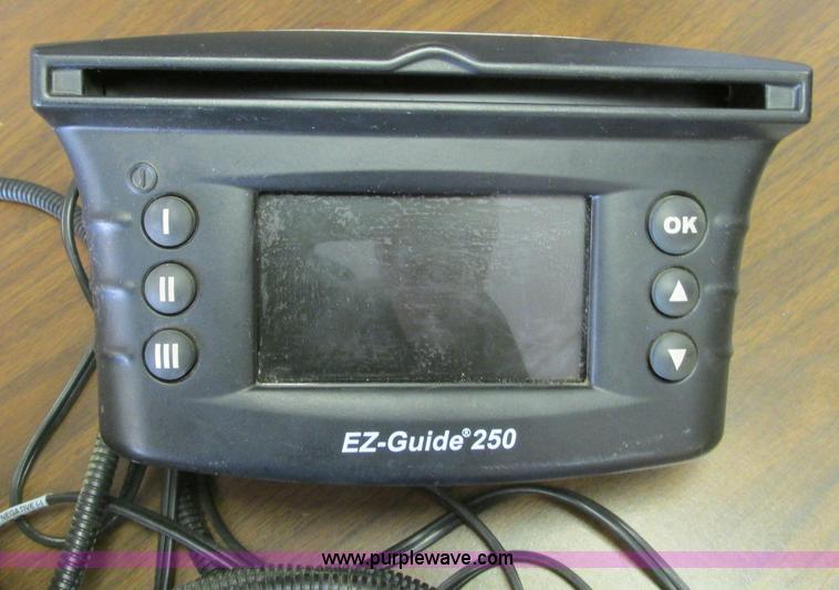 Trimble EZ Guide 250 in Flandreau, SD Item H9261 sold Purple Wave