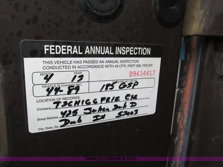 image for item I4211 1989 International 1754 utility truck