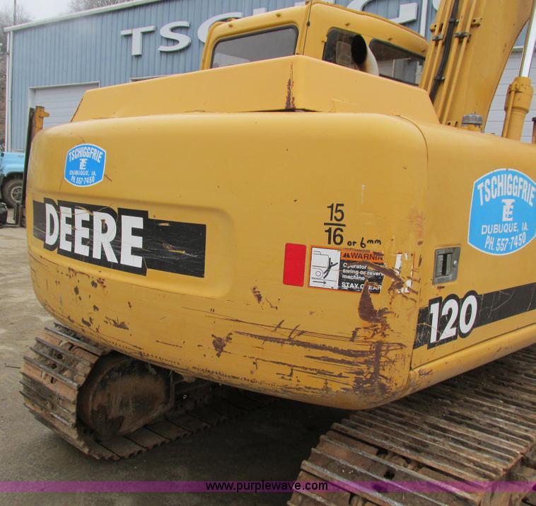 image for item I4212 1998 John Deere 120 excavator