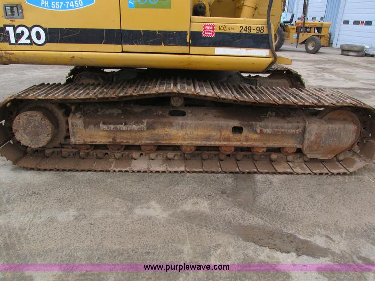 image for item I4212 1998 John Deere 120 excavator