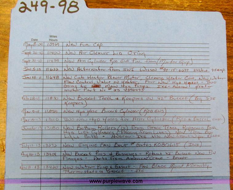 image for item I4212 1998 John Deere 120 excavator