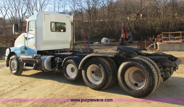image for item I4214 1996 Kenworth T600 tri axle semi truck