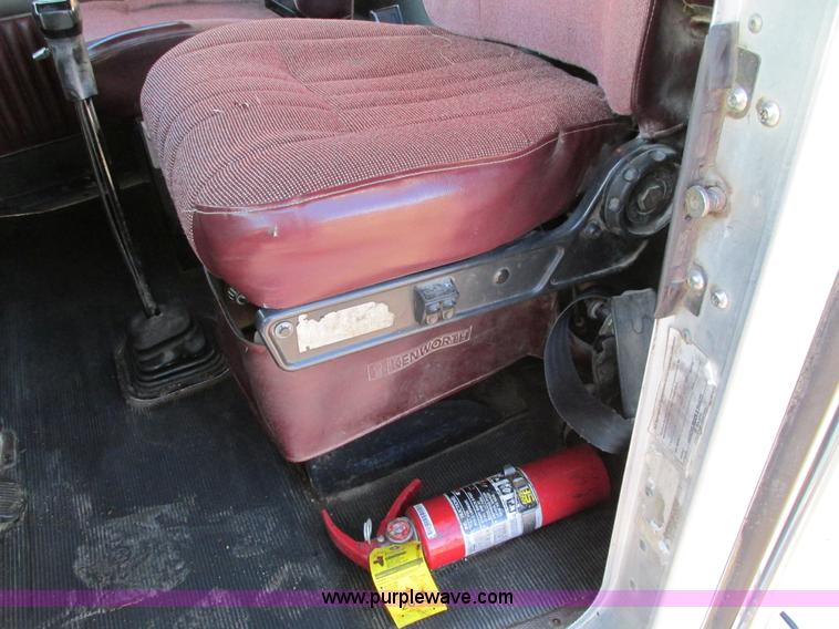 image for item I4214 1996 Kenworth T600 tri axle semi truck