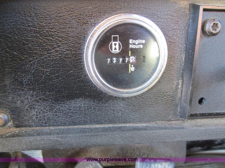 image for item I4214 1996 Kenworth T600 tri axle semi truck