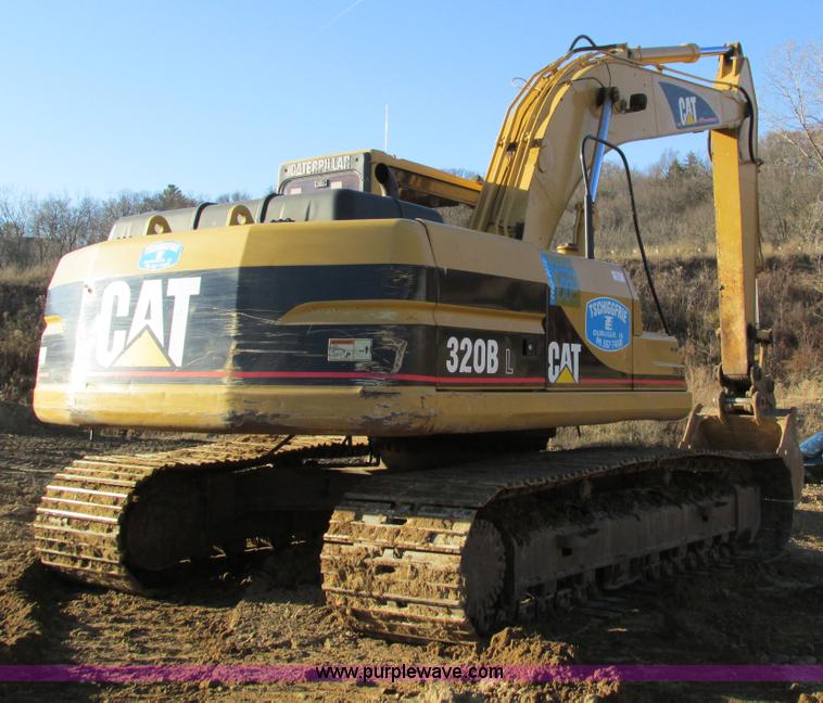 image for item I4216 1997 Caterpillar 320BL excavator