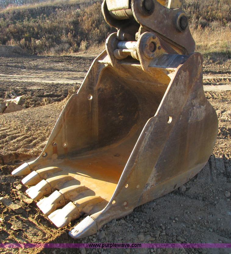 image for item I4216 1997 Caterpillar 320BL excavator