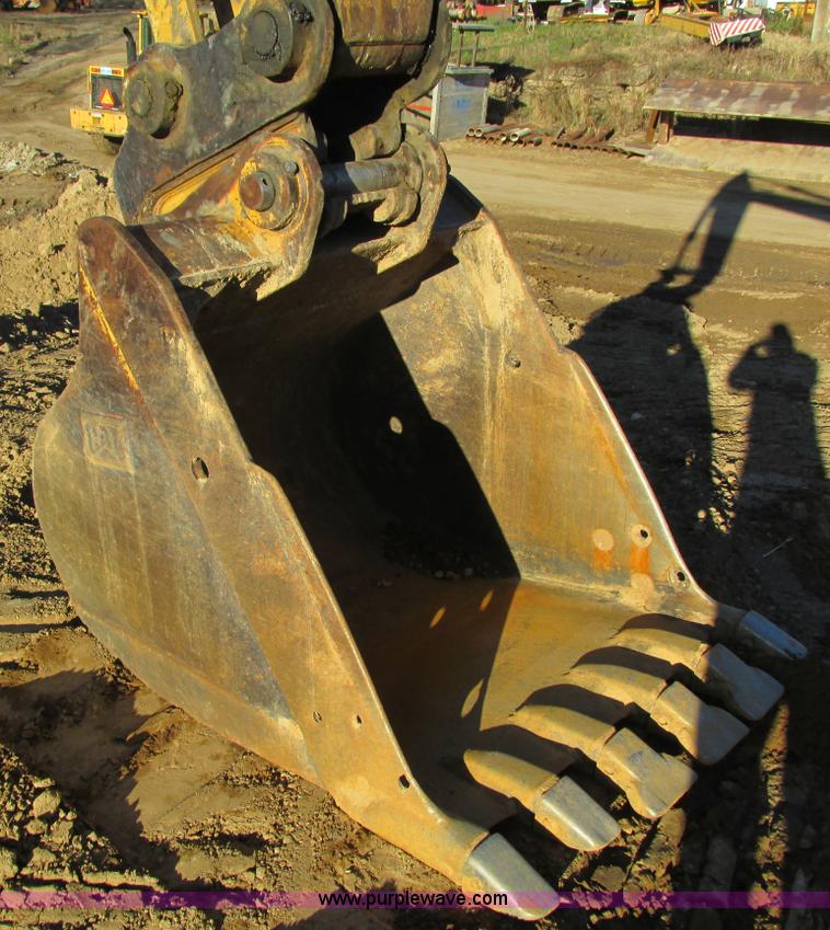 image for item I4216 1997 Caterpillar 320BL excavator