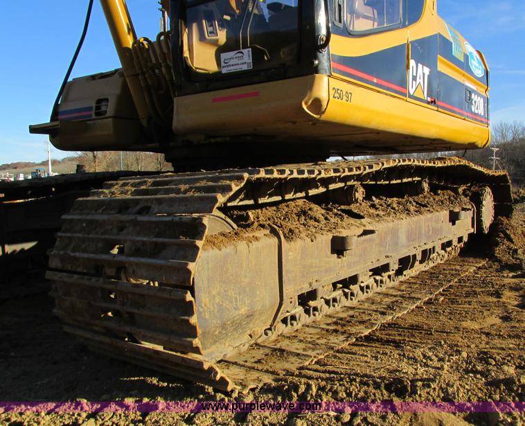 image for item I4216 1997 Caterpillar 320BL excavator