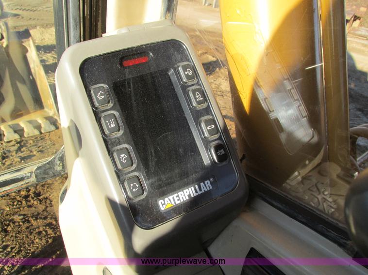 image for item I4216 1997 Caterpillar 320BL excavator