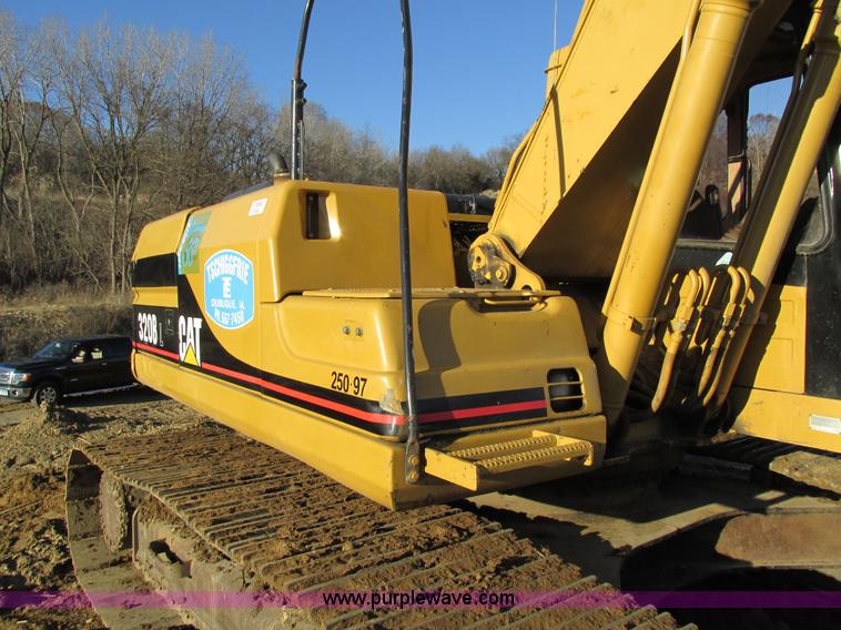 image for item I4216 1997 Caterpillar 320BL excavator