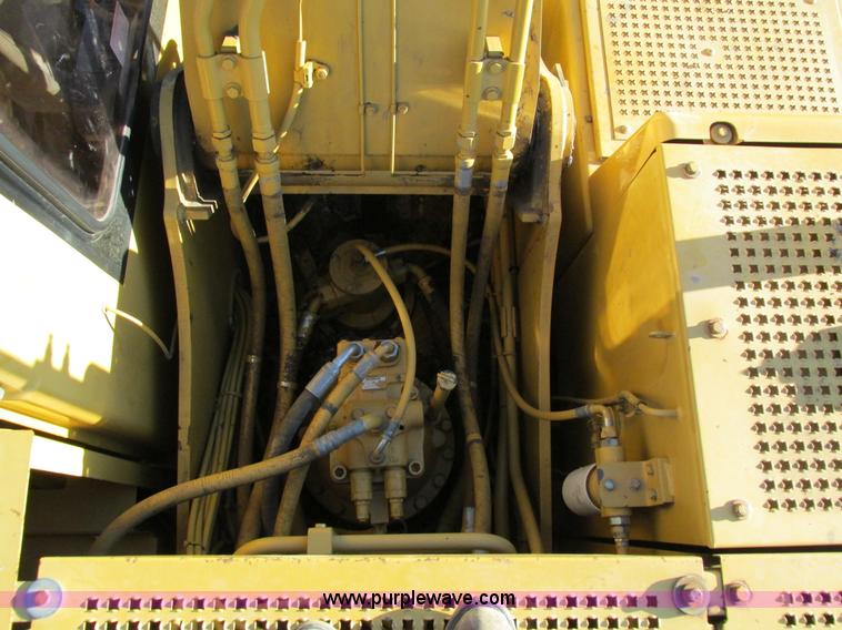 image for item I4216 1997 Caterpillar 320BL excavator