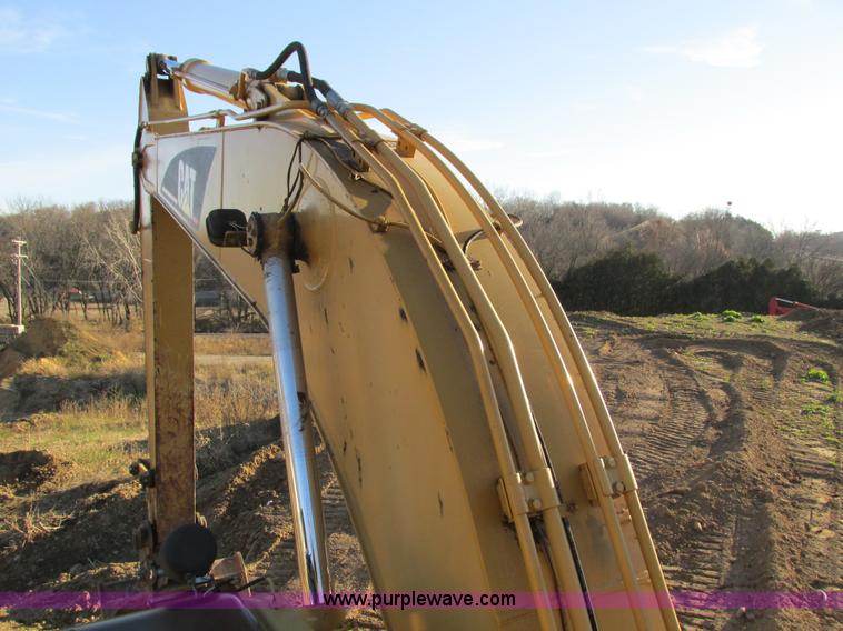 image for item I4216 1997 Caterpillar 320BL excavator
