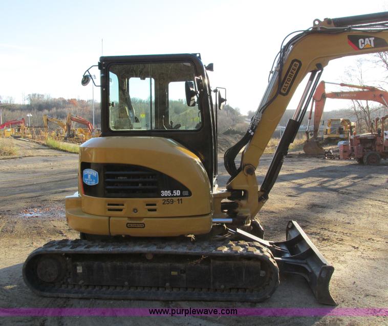 image for item I4217 2011 Caterpillar 305.5D CR mini excavator