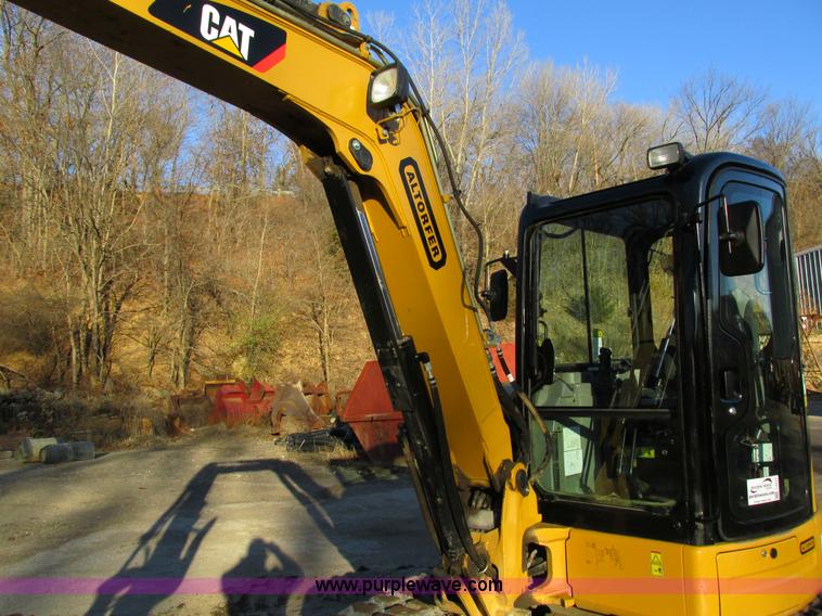 image for item I4217 2011 Caterpillar 305.5D CR mini excavator