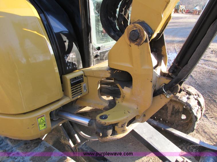 image for item I4217 2011 Caterpillar 305.5D CR mini excavator